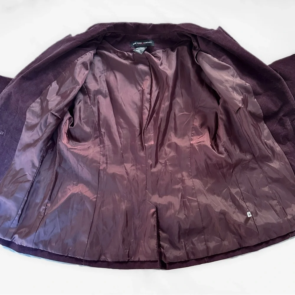 NY&CO Velvet Blazer • Dark Plum • Size 10 - Picture 3 of 10